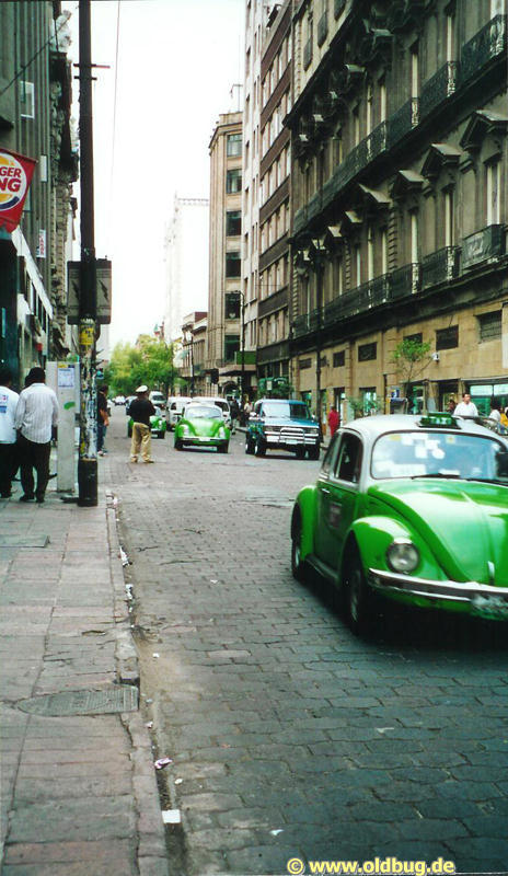 Ciudad de Mexico Käfer in Calle Bolivar